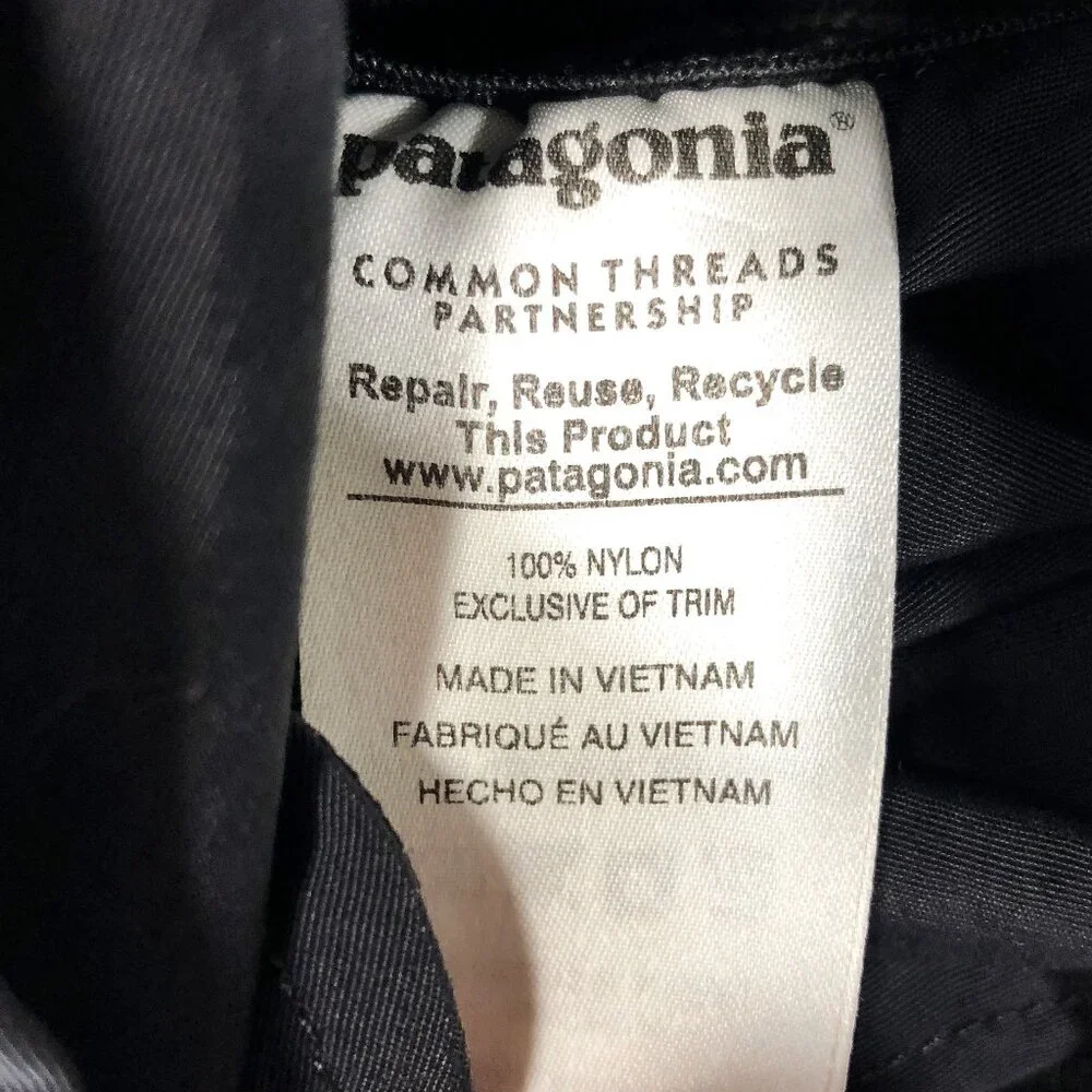 PATAGONIA 5" Baggies in Black L - Picture 10 of 11